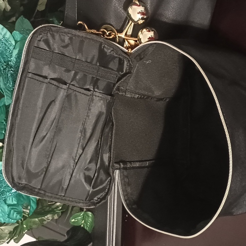 NWT Makeup Bag with Cherry 🍒 - Picture 5 of 5